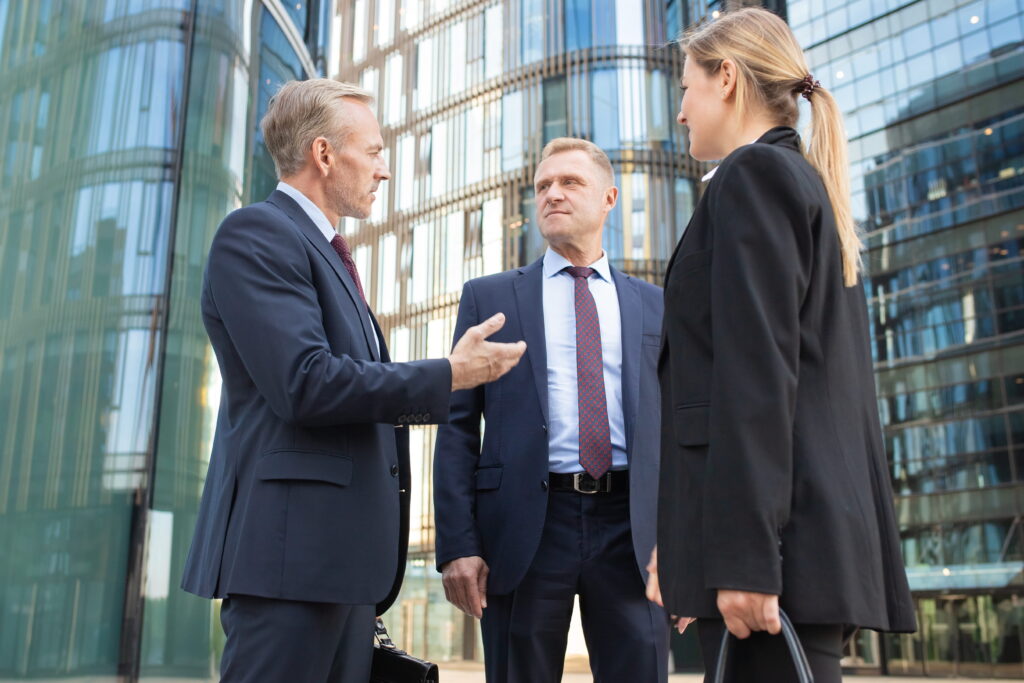How to communicate with an employer in Germany: rules and business etiquette